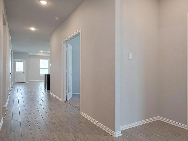 31415 Conover Dr — Photo 6