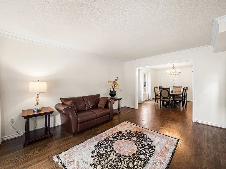 5 Stave Cres — Photo 36