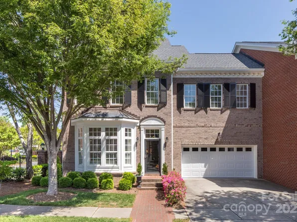 6231 Wakehurst Rd, Charlotte, NC 28226