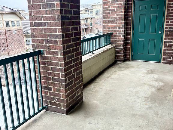 3rd image of 3852 S Dallas St Unit 204
