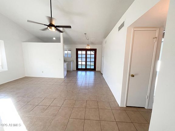 3rd image of 3035 W ROSS Avenue