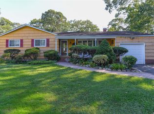 12 Norman Ln, Central Islip, NY 11722