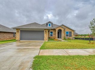 2104 Norwood Dr, Norman, OK 73026