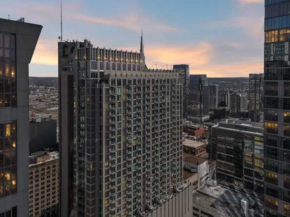 415 Church St APT 2212, Nashville, TN 37219
