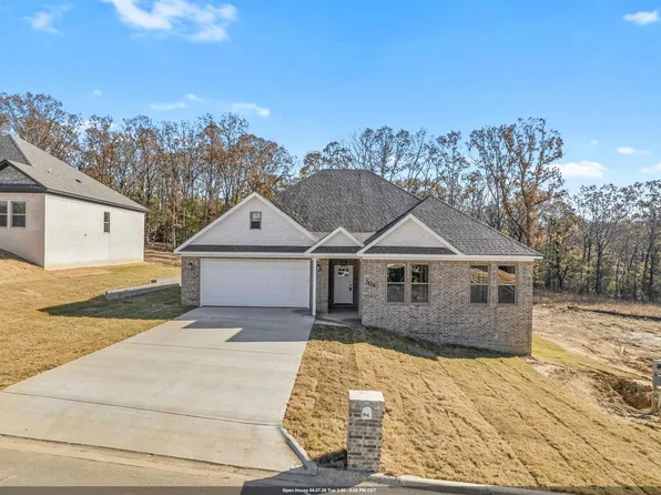 504 Madeleine, Austin, AR 72007