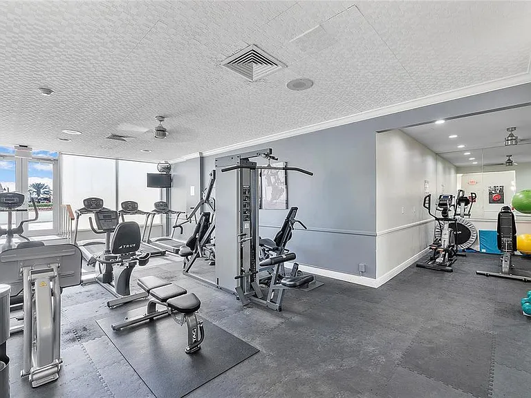 2000 S Ocean Dr #1810 — Photo 25
