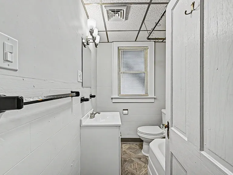 531 S Irving Ave #4 — Photo 8