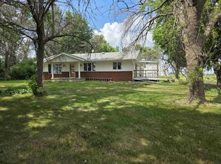 5280 320th St, Sheldon, IA 51201