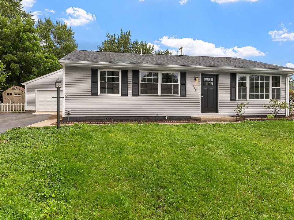1st image of 380 Brook Dr