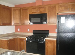 192 Chrisren Cv, Yoder, IN 46798