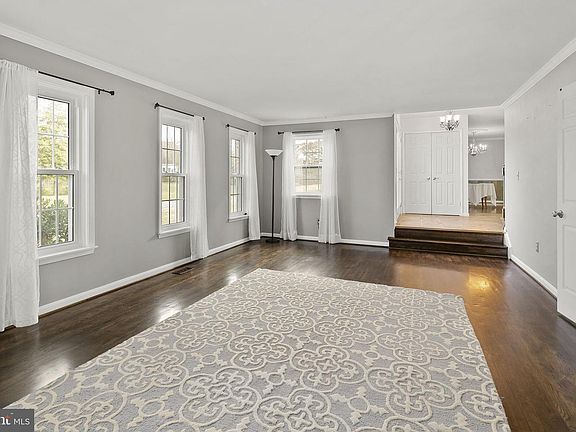 5th image of 5110 Brentwood Farm Dr