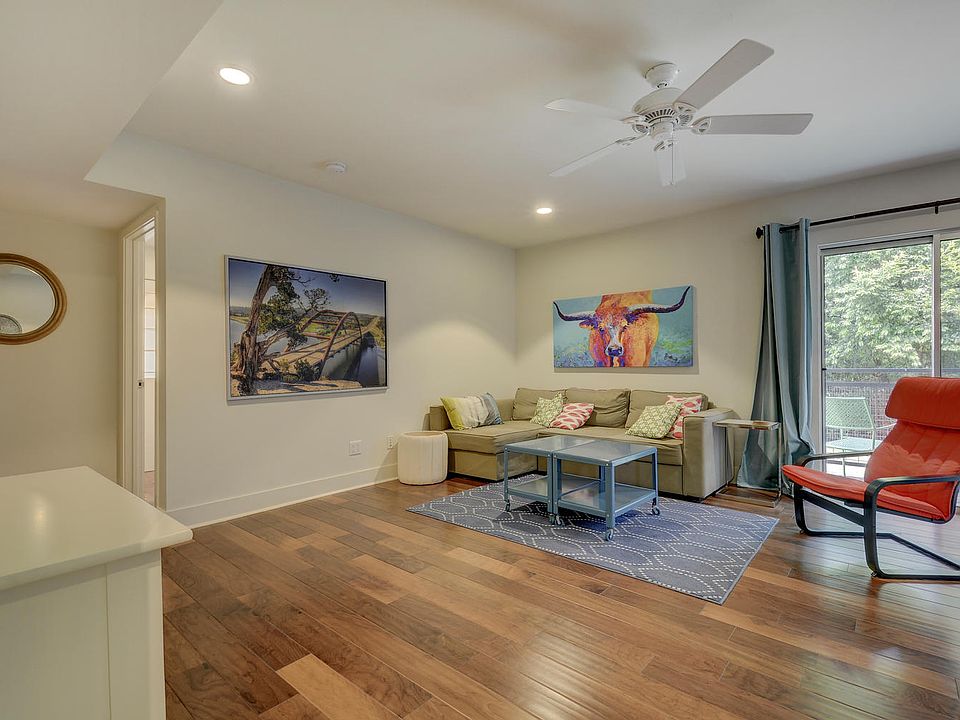 1st image of 904 West Ave #115