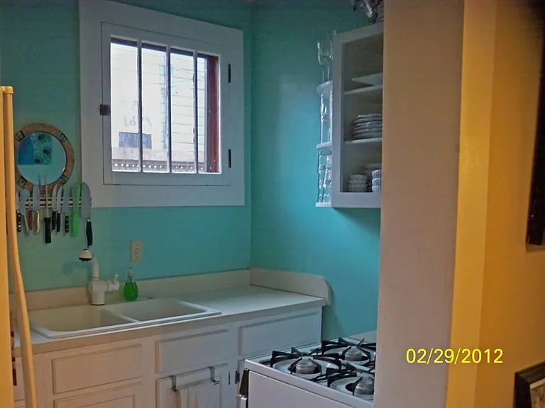 2 Cullowhee St — Photo 3