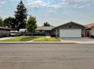 3113 Liquidamber Dr, Denair, CA 95316