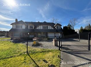 20342 71a Ave, Langley, BC V2Y1S9