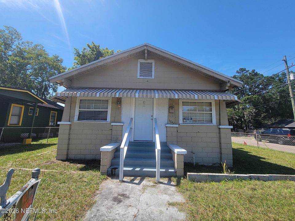 1st image of 3842 BOULEVARD