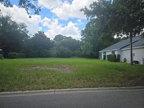 3rd image of 13 SAINT ANDREWS COURT LOT 50