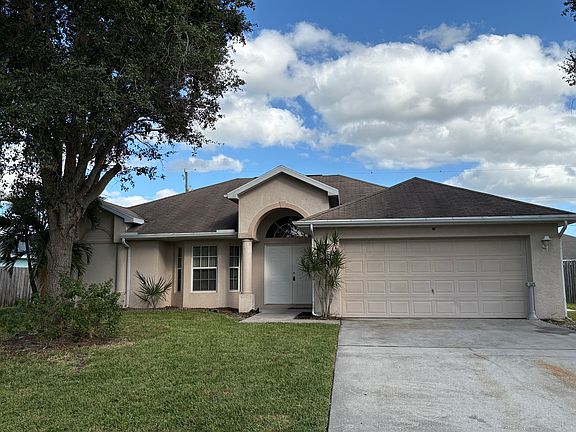 2nd image of 2149 SW Salvatierra Blvd