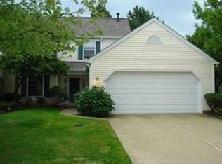 5915 Halle Farm Dr #2, Willoughby, OH 44094