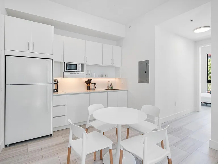 Otto Apartments — Photo 26