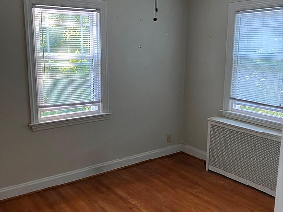 5th image of 12 Maryland Avenue
