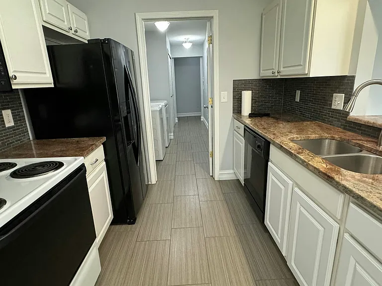 42891 Richmond Dr — Photo 4