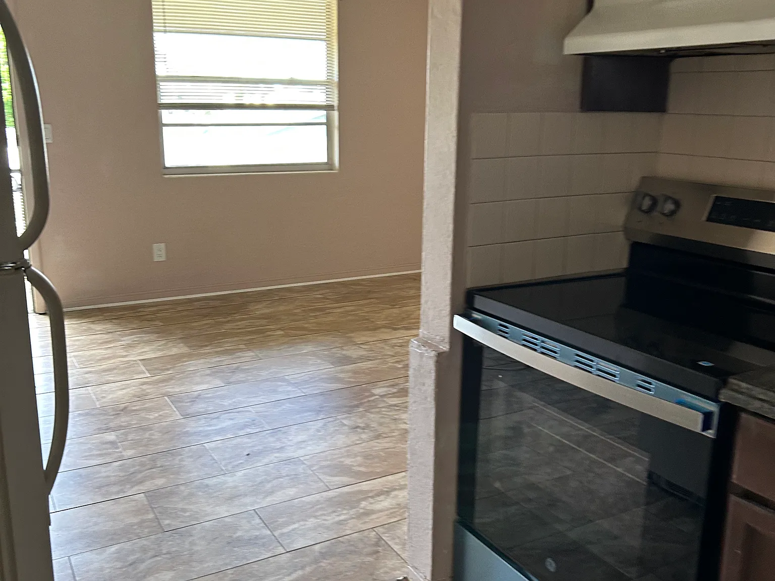 1 bed, 500 sqft, $825 — Photo 3