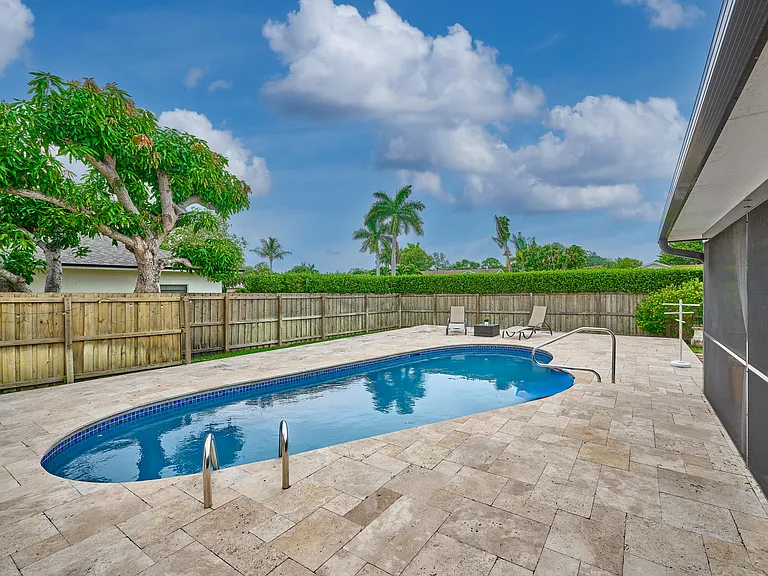 1267 Summerwood Cir — Photo 11