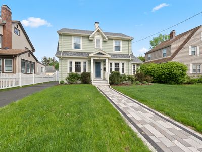 28 Argyle Avenue, West Hartford, CT, 06107