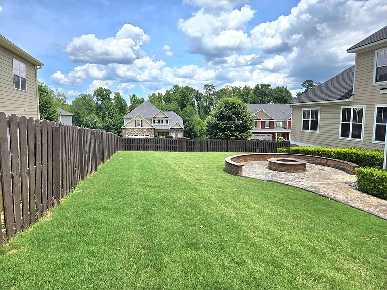 643 Burgamy Pass — Photo 36