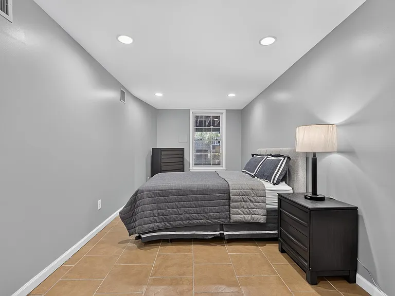 447 Mercer St #1 — Photo 29