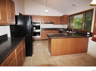 19 John Cava Ln, Cortlandt Manor, NY