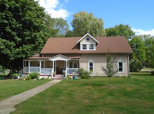 1103 Faussett Rd, Howell, MI 48855