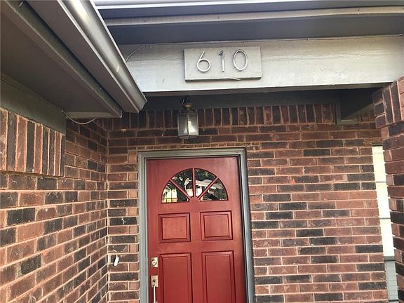 3rd image of 610 Hearthstone Ct