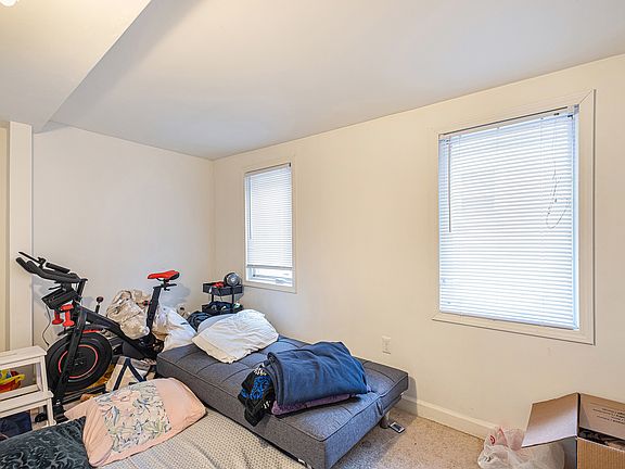 3rd image of 1119 S Forest Ave