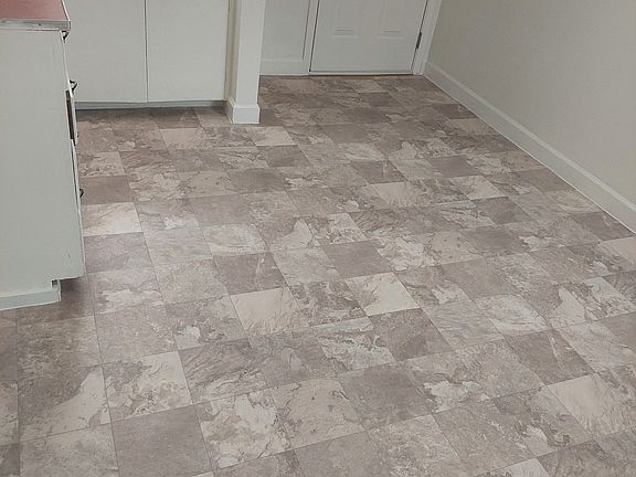5th image of 111 E 4th St #111