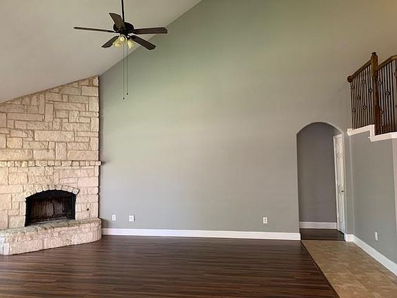 3rd image of 4512 Whitehall Ct