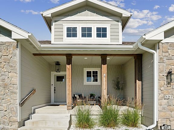 3rd image of 227 N 35th St