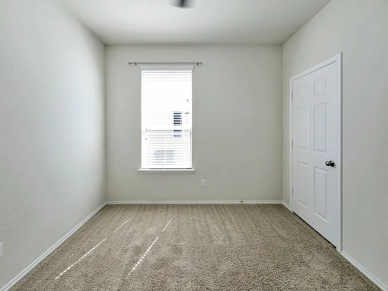 3306 Claymore St — Photo 16