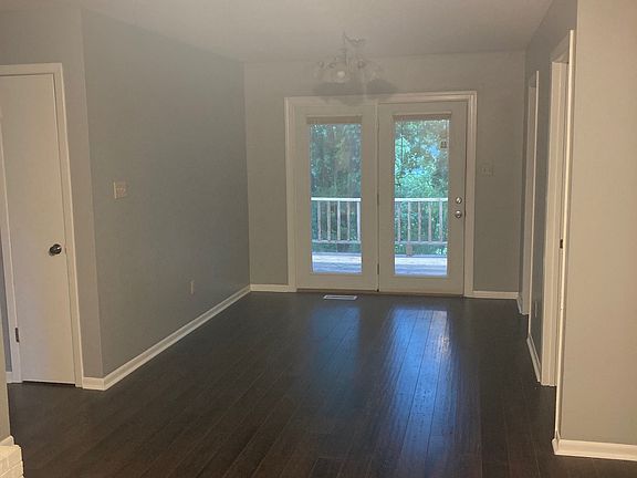 5th image of 6533 Graycroft Dr