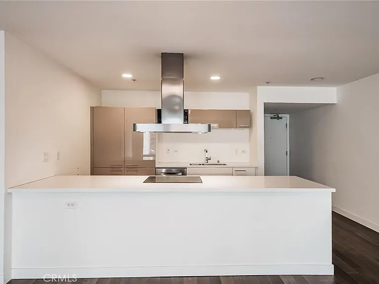 901 S Flower St #616 — Photo 5