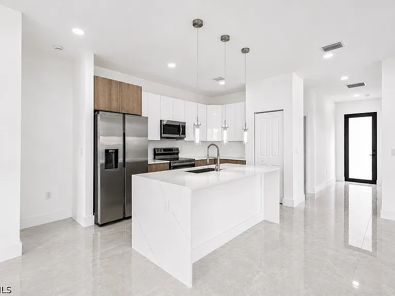 3001 Unice Ave S — Photo 8