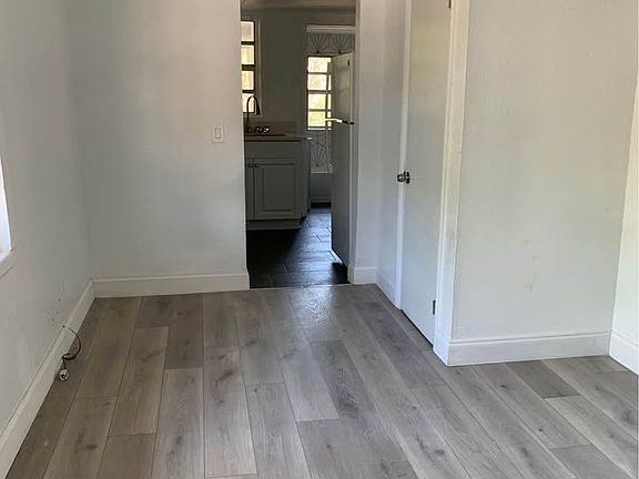 2nd image of 707 E Broad St APT 4
