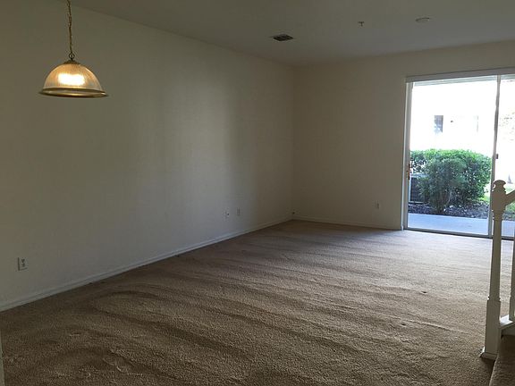 3rd image of 10734 Regent Square Dr