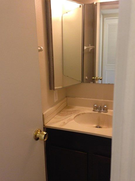 2nd image of 2410 W Campbell Ave APT 315