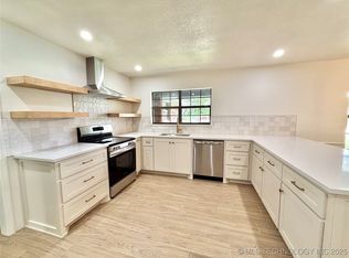 1903 Swan Ln, McAlester, OK 74501