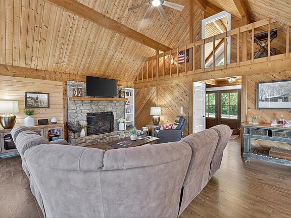 33rd image of 2202 Darks Mill Rd