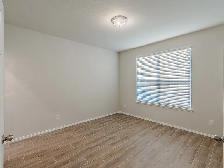 5948 Hopkins Dr — Photo 37