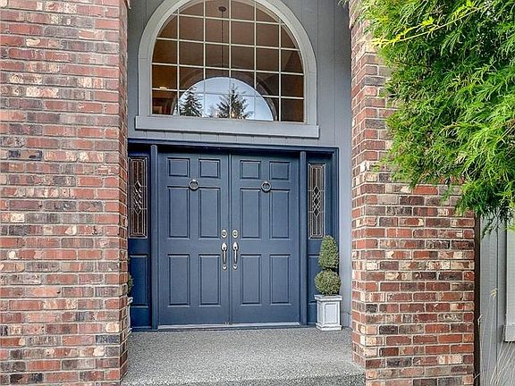 4th image of 7131 203rd St SE