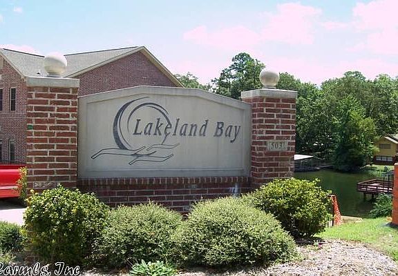 4th image of 503 Lakeland Dr APT E4